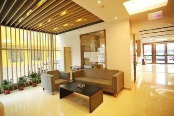 Motel 168 Shanghai Nanhui Huinan Subway Station ภายนอก รูปภาพ